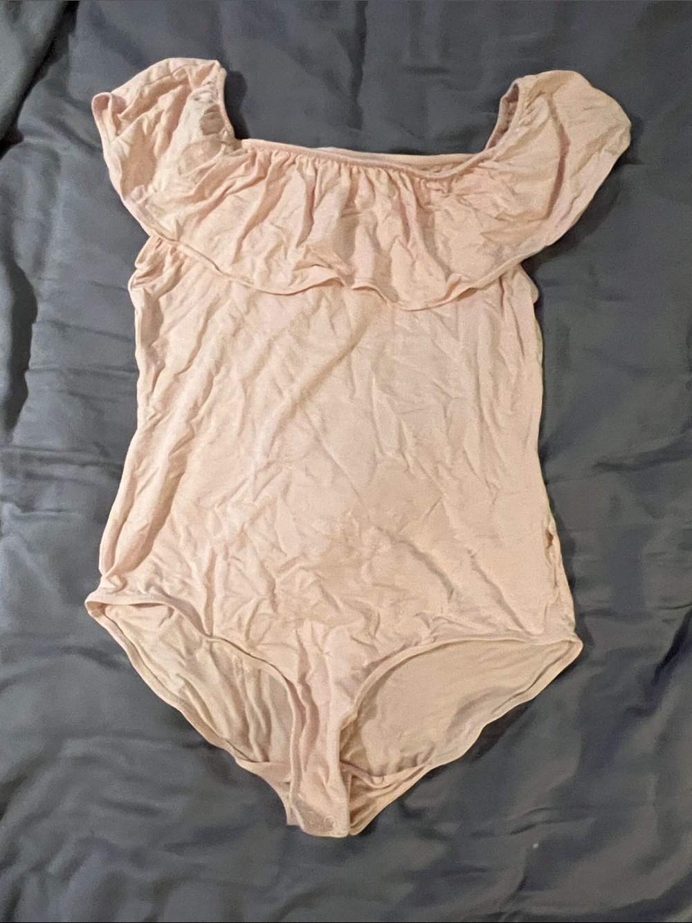 WORN ONCE! Off-Shoulder Ruffle Bodysuit - Blush Pink